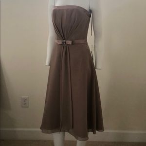 NWT Raylia Designs Mocha Strapless Chiffon Bridesmaid Formal Dress Size 8